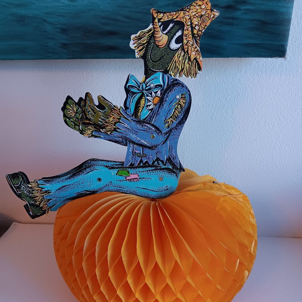 Vintage Scarecrow Pumpkin Honeycomb Die Cut Halloween Decoration USA articulated